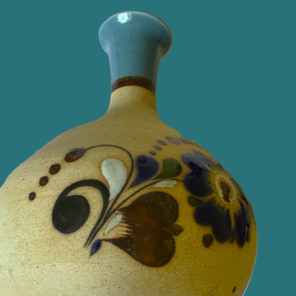 Vintage Tonalá pottery Mexican Folk Art Vase Floral Signed Tan Blue Brown EUC - Picture 6 of 12